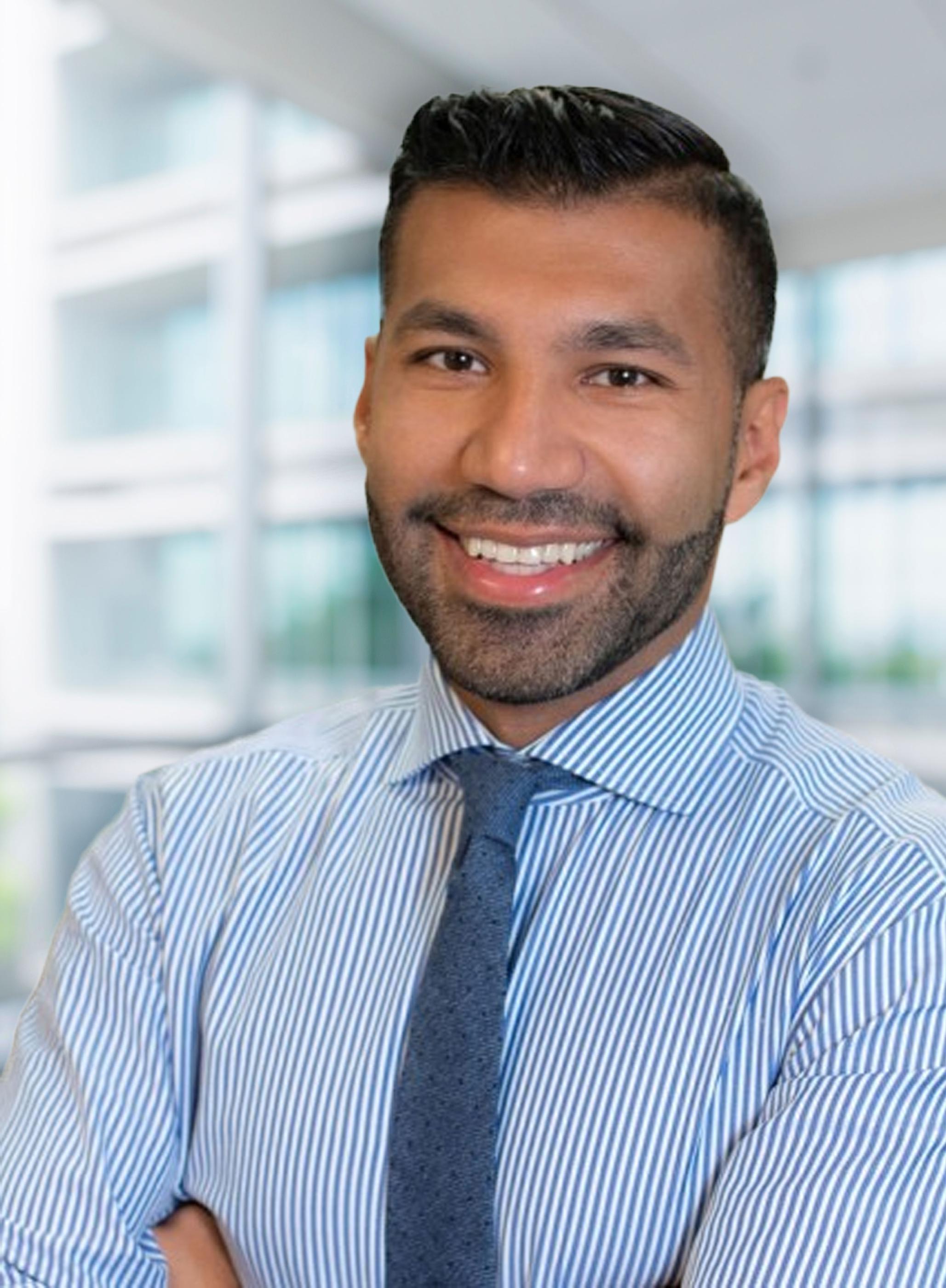 Dr. Moh Dameri: Endodontist